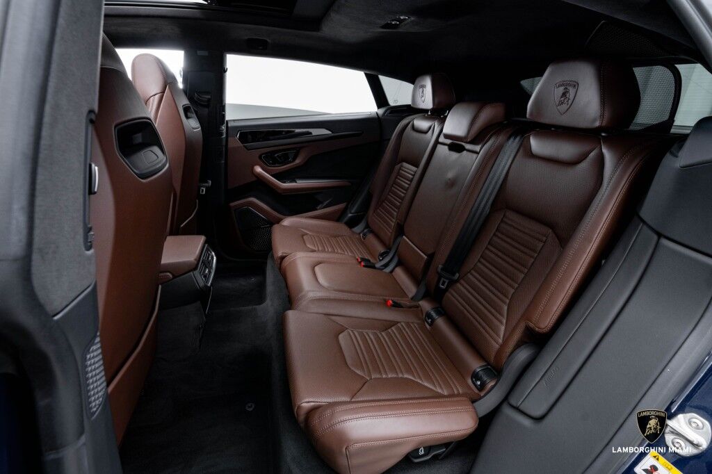 2025 Lamborghini Urus SE North Miami Beach FL