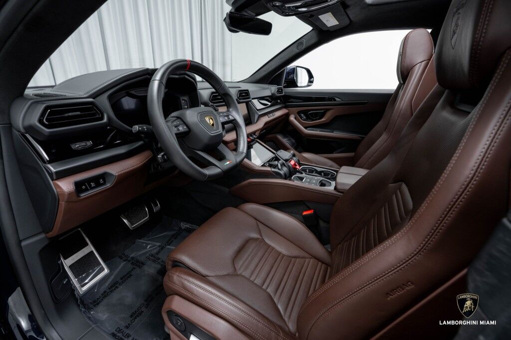 2025 Lamborghini Urus SE North Miami Beach FL