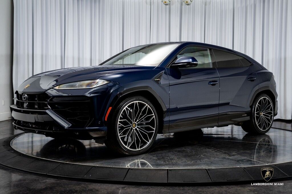 2025 Lamborghini Urus SE North Miami Beach FL