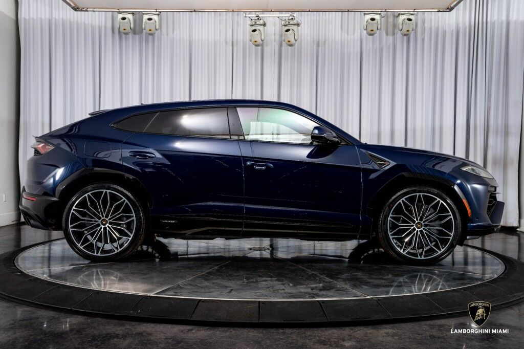 2025 Lamborghini Urus SE North Miami Beach FL