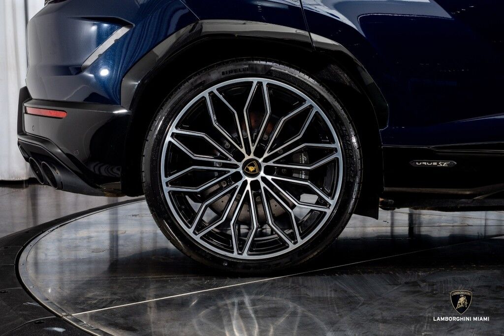 2025 Lamborghini Urus SE North Miami Beach FL