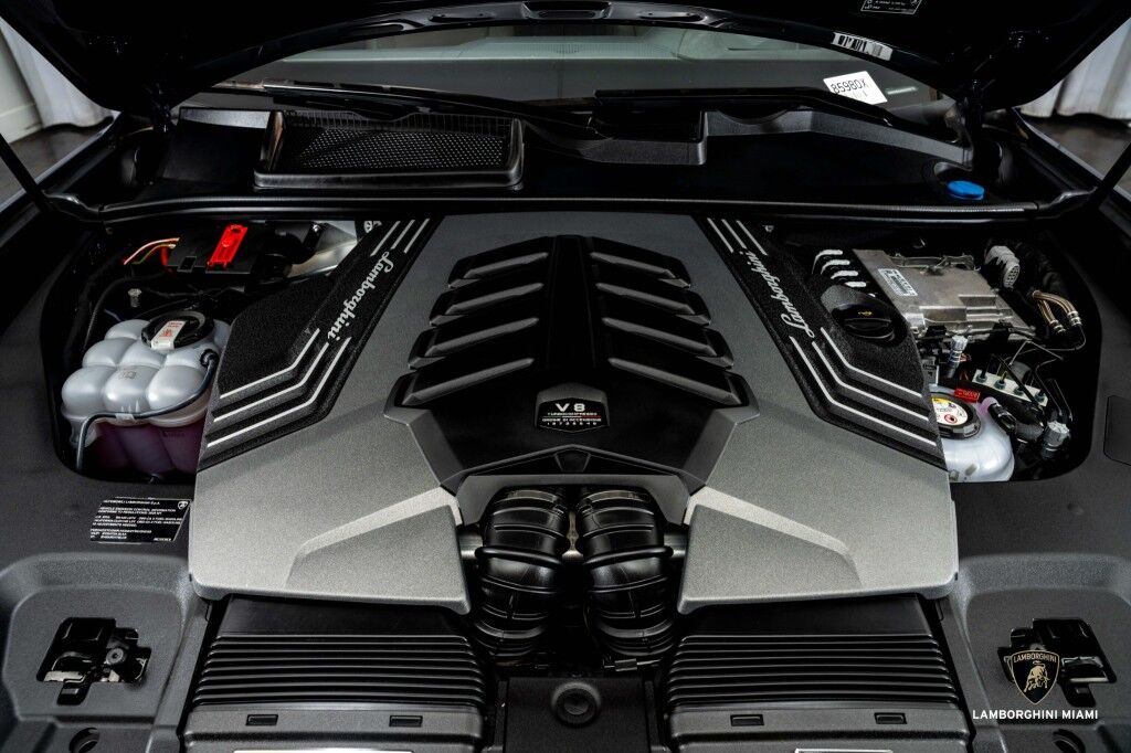 2025 Lamborghini Urus SE North Miami Beach FL