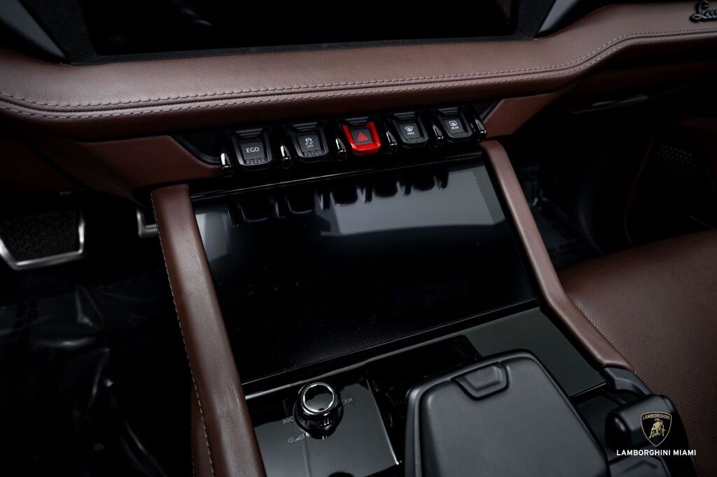 2025 Lamborghini Urus SE North Miami Beach FL