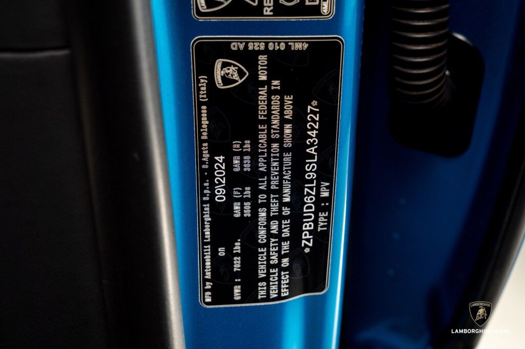 2025 Lamborghini Urus SE North Miami Beach FL