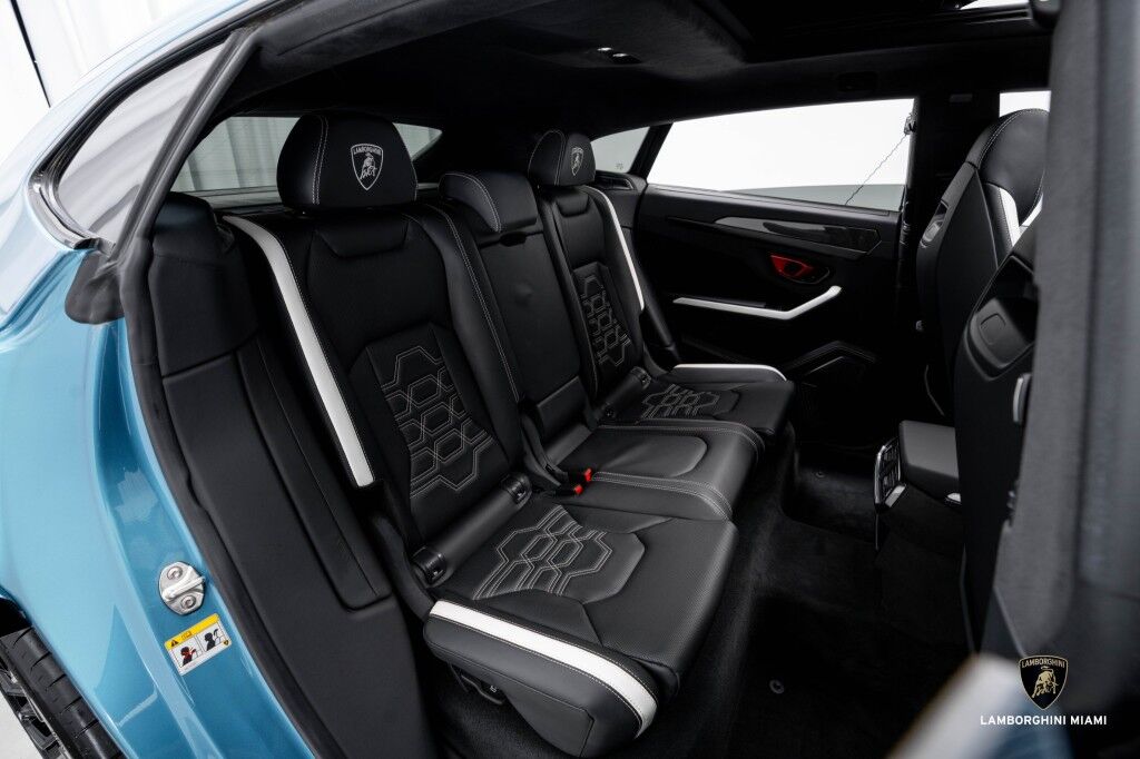 2025 Lamborghini Urus SE North Miami Beach FL