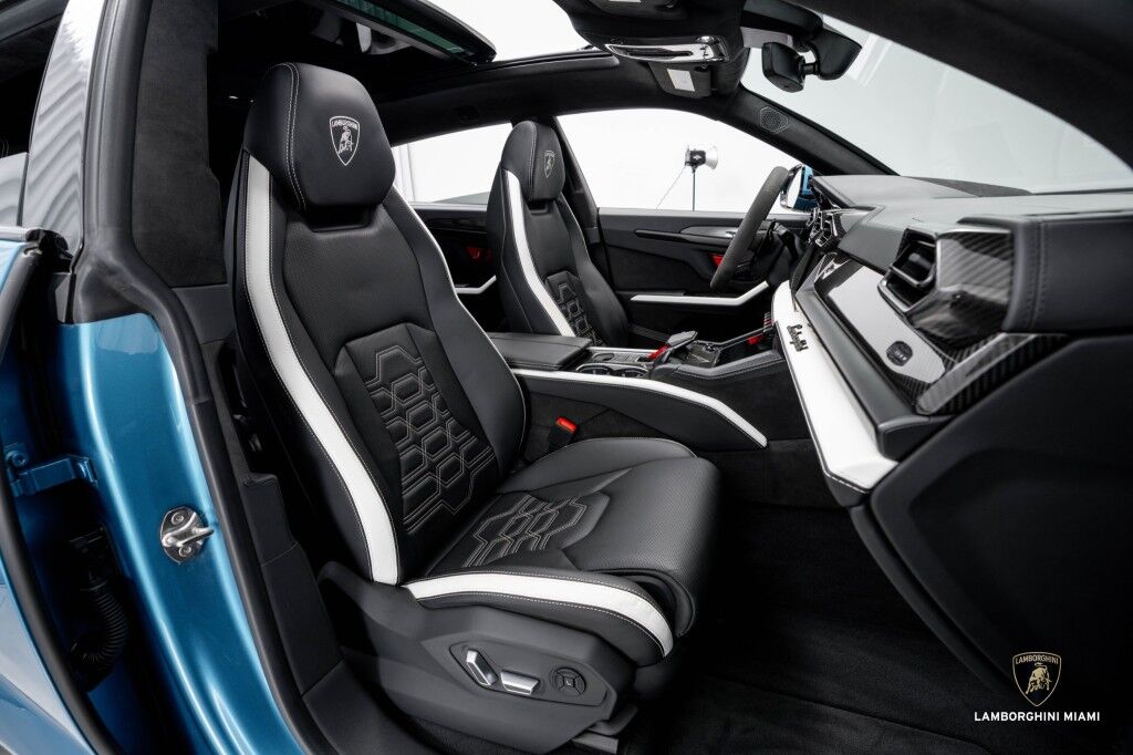 2025 Lamborghini Urus SE North Miami Beach FL