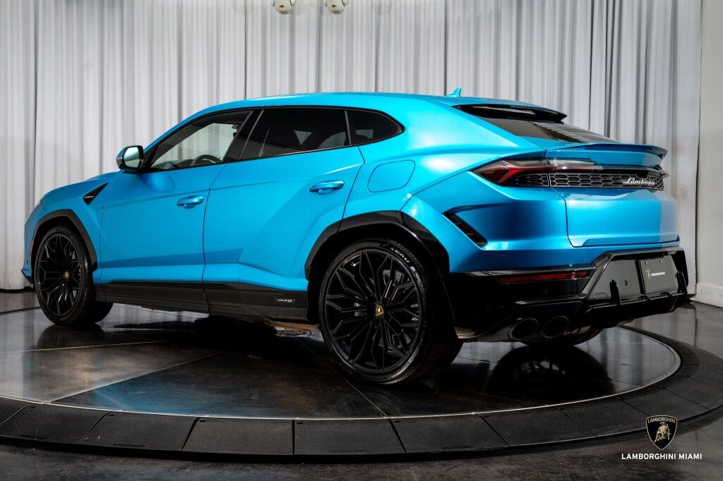 2025 Lamborghini Urus SE North Miami Beach FL