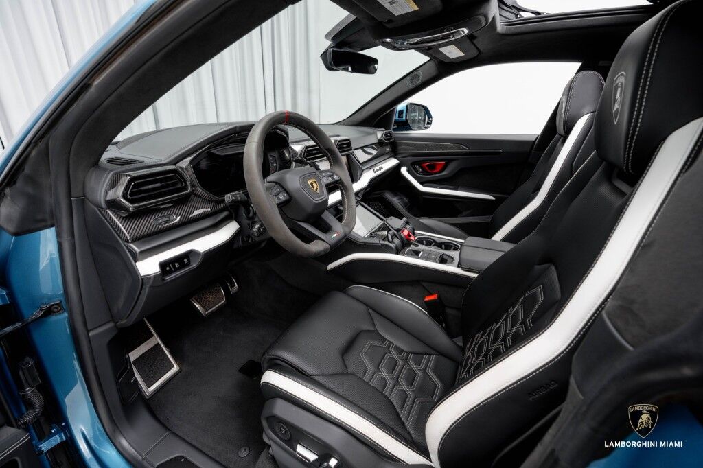 2025 Lamborghini Urus SE North Miami Beach FL