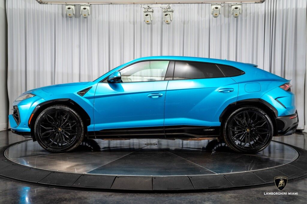 2025 Lamborghini Urus SE North Miami Beach FL