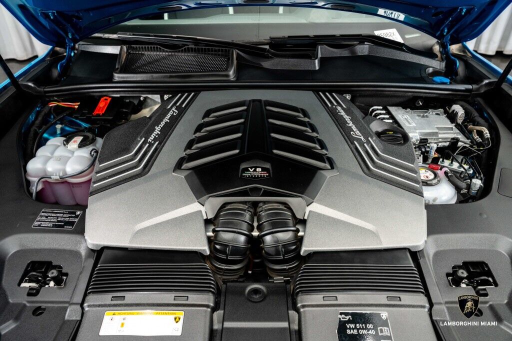 2025 Lamborghini Urus SE North Miami Beach FL