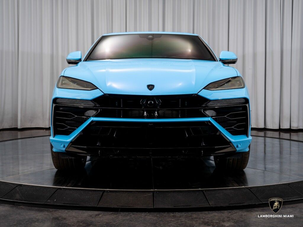 2025 Lamborghini Urus SE
