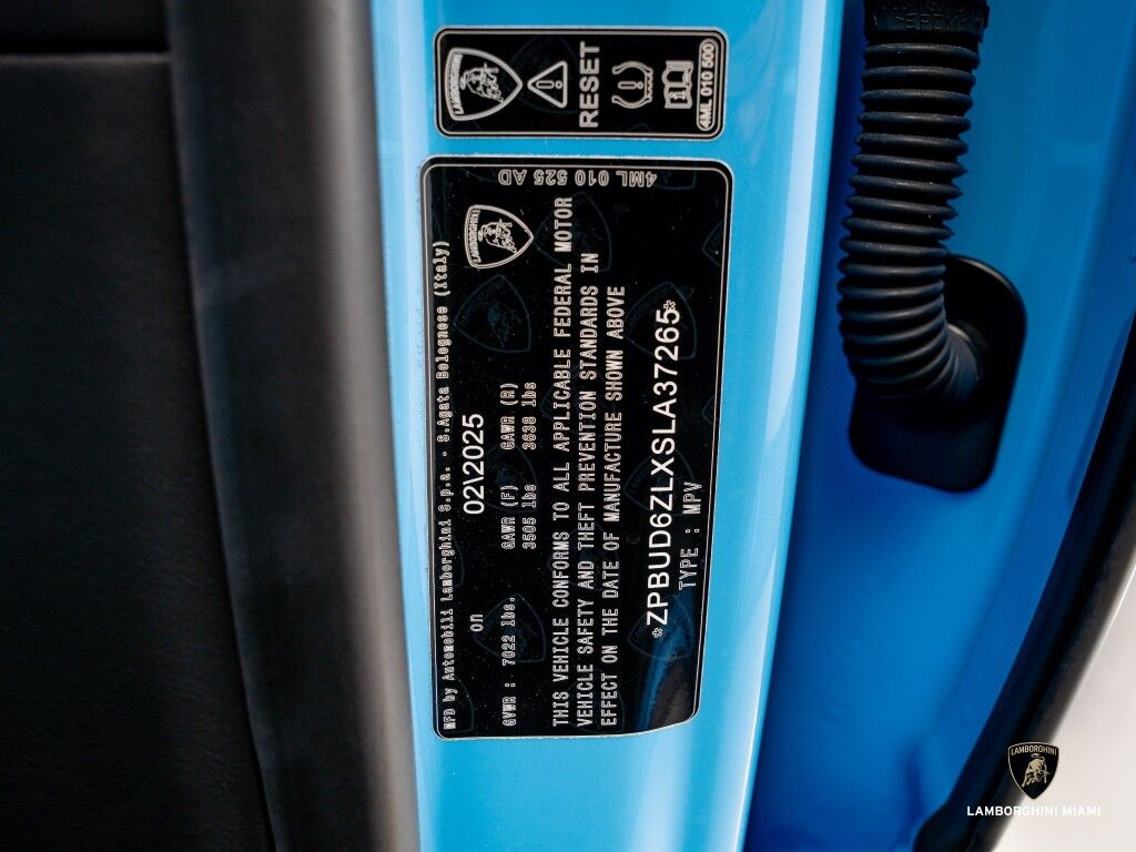 2025 Lamborghini Urus SE North Miami Beach FL