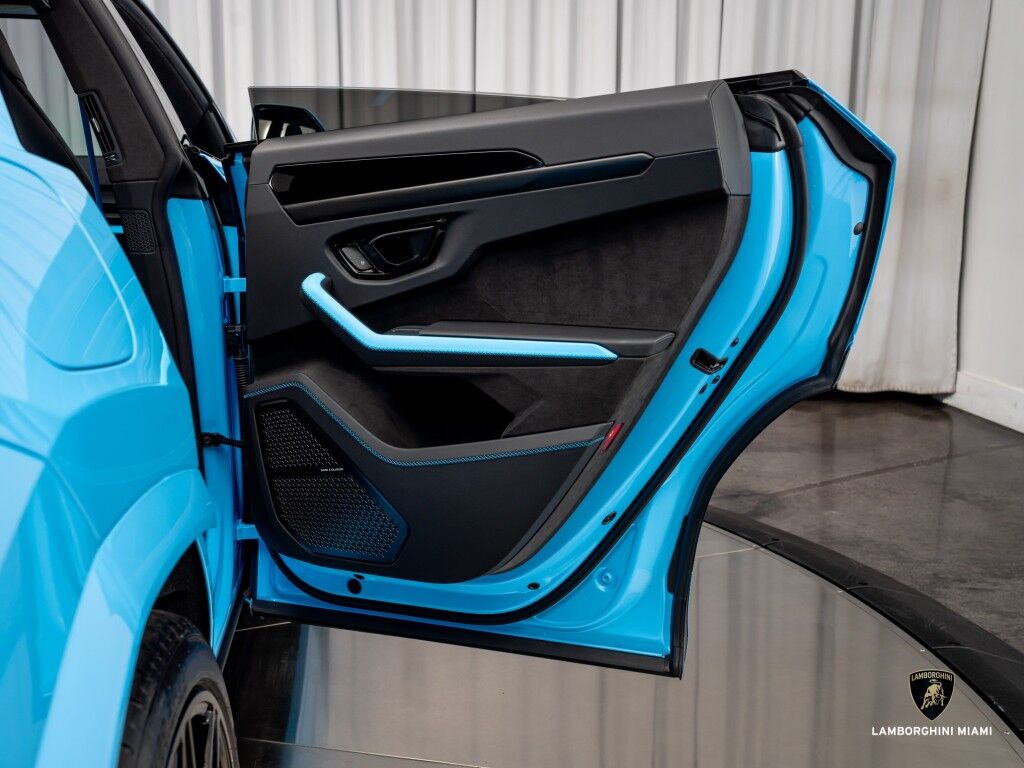 2025 Lamborghini Urus SE North Miami Beach FL