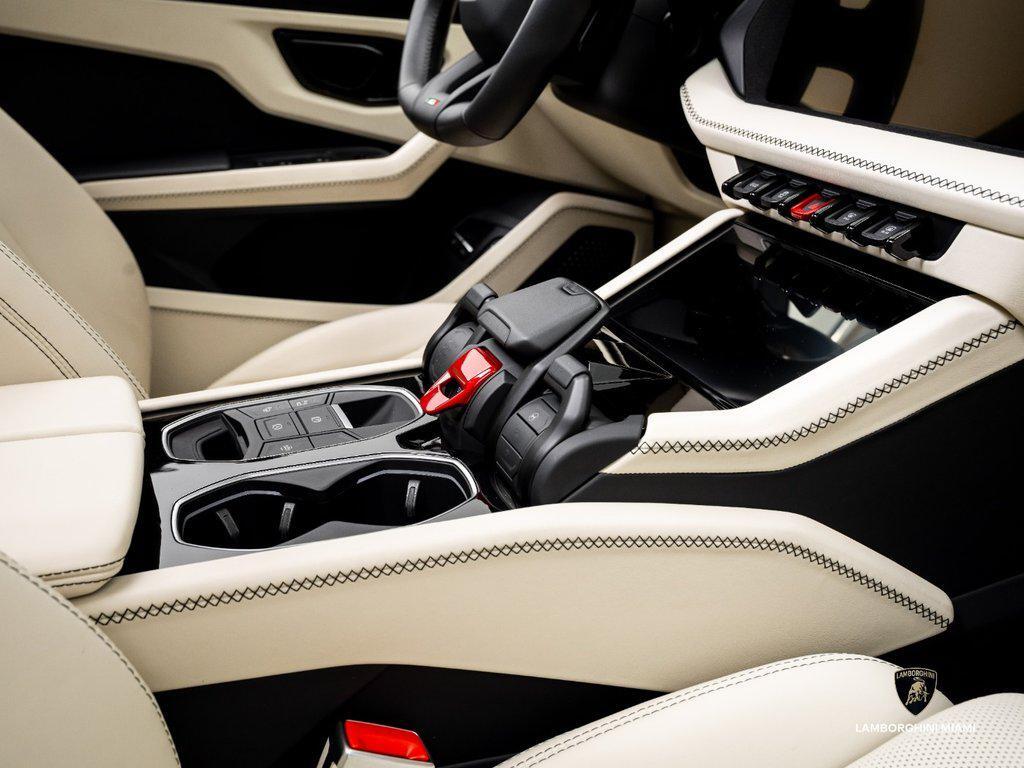 2025 Lamborghini Urus SE North Miami Beach FL