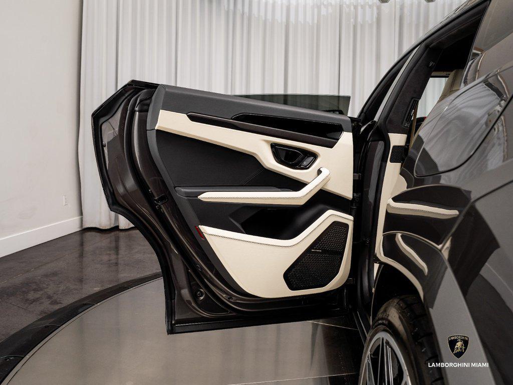 2025 Lamborghini Urus SE North Miami Beach FL
