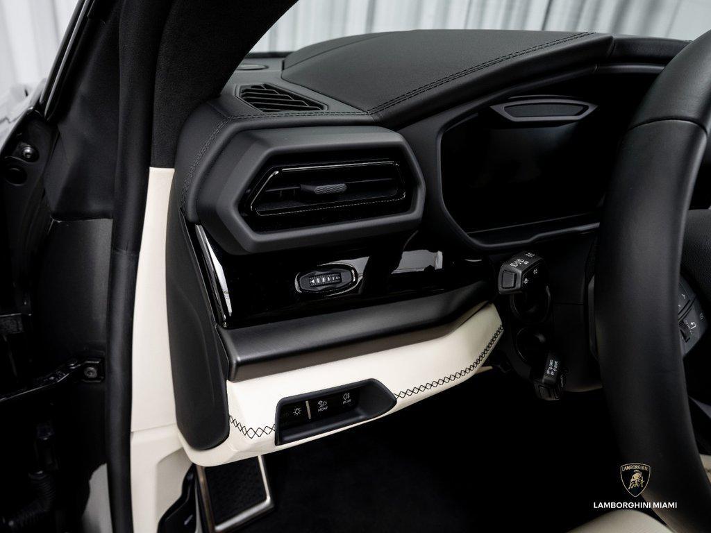 2025 Lamborghini Urus SE North Miami Beach FL