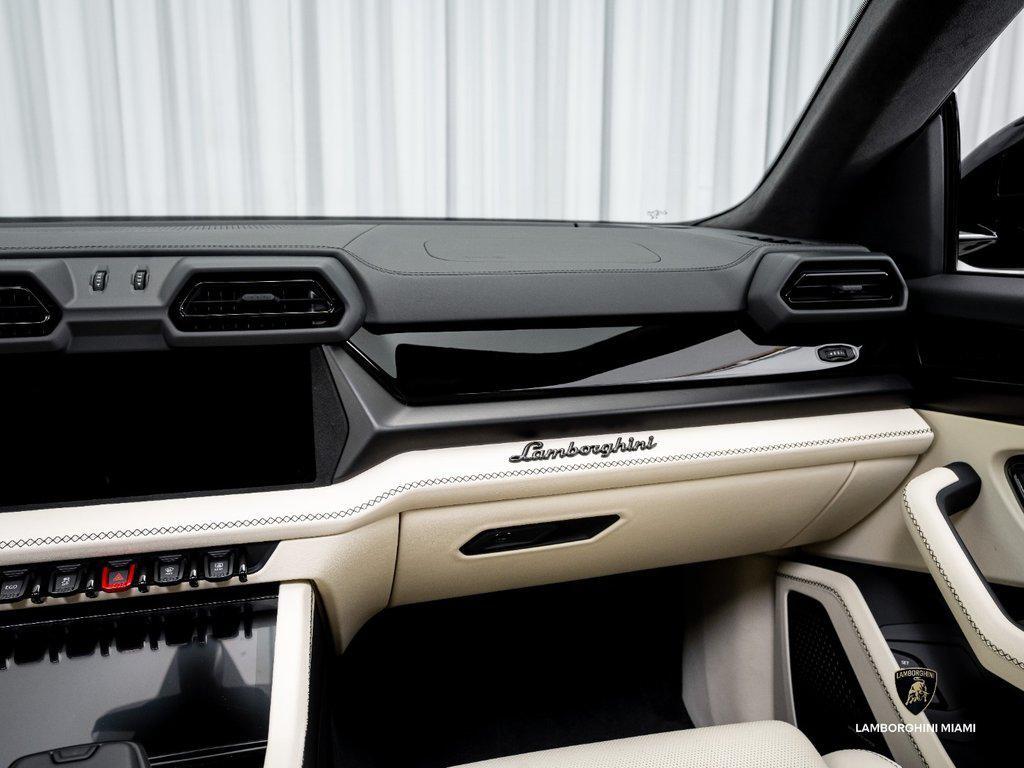 2025 Lamborghini Urus SE North Miami Beach FL