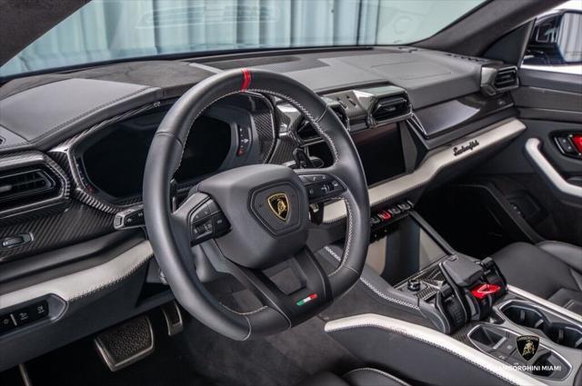 2025 Lamborghini Urus SE North Miami Beach FL