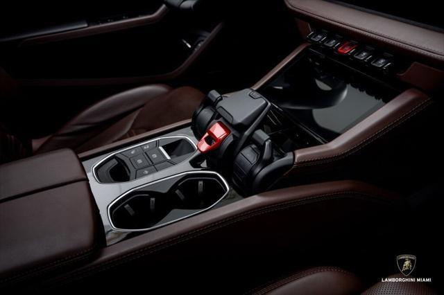 2025 Lamborghini Urus SE North Miami Beach FL