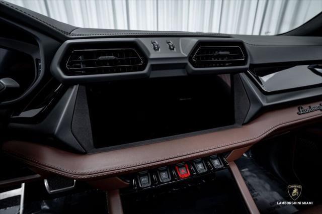 2025 Lamborghini Urus SE North Miami Beach FL