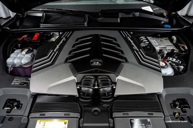 2025 Lamborghini Urus SE North Miami Beach FL