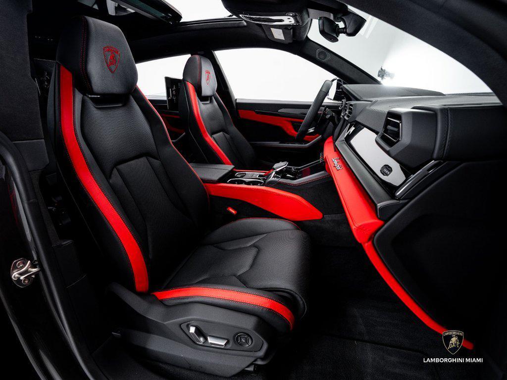 2025 Lamborghini Urus SE North Miami Beach FL