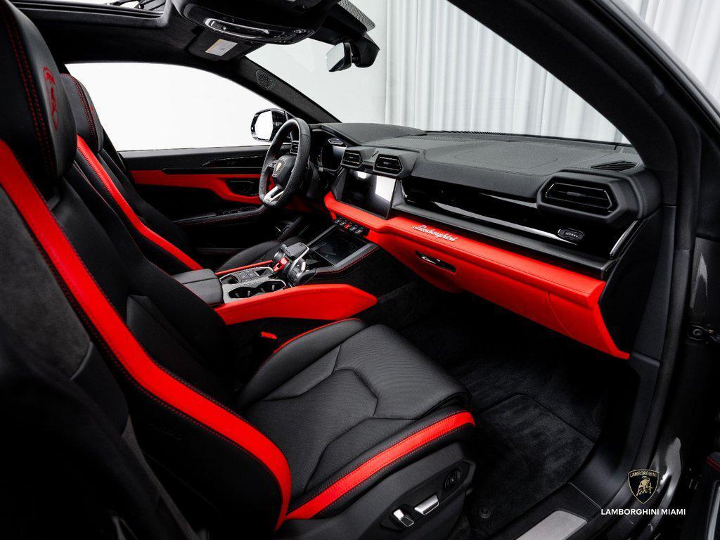 2025 Lamborghini Urus SE North Miami Beach FL