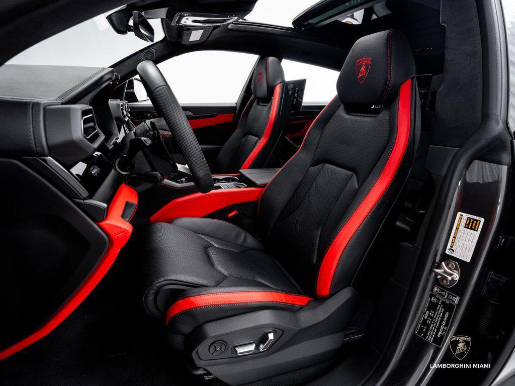 2025 Lamborghini Urus SE North Miami Beach FL