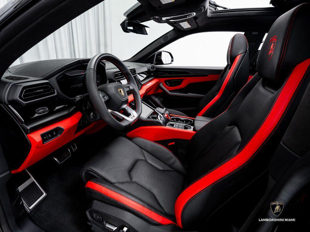 2025 Lamborghini Urus SE North Miami Beach FL