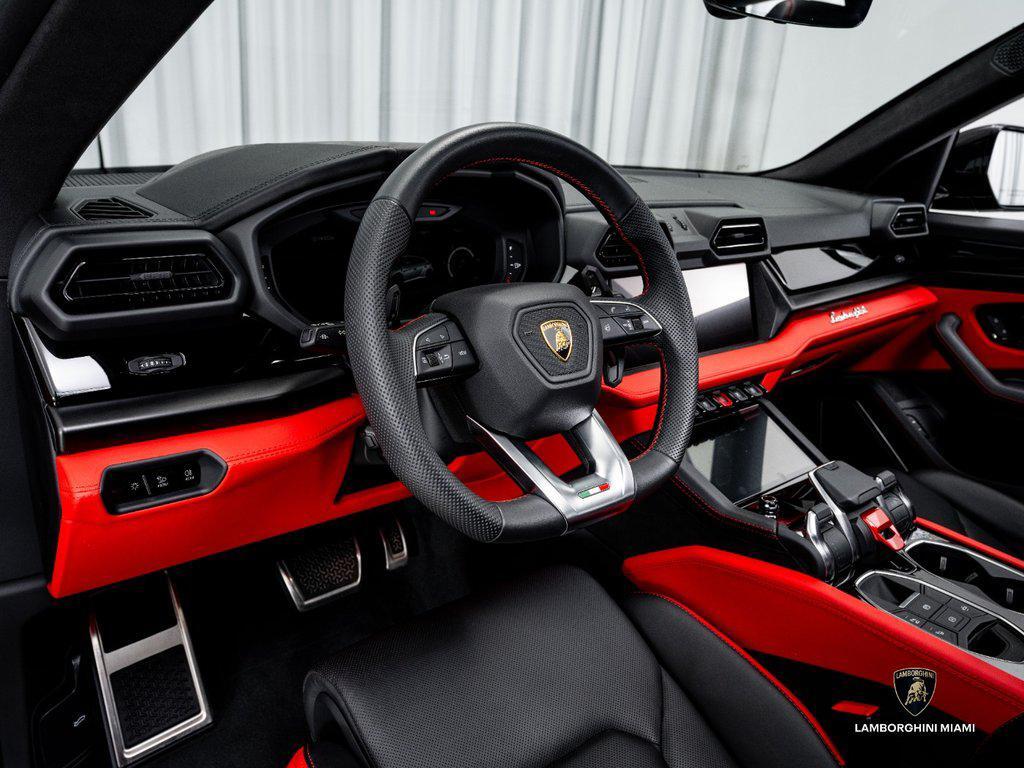 2025 Lamborghini Urus SE North Miami Beach FL