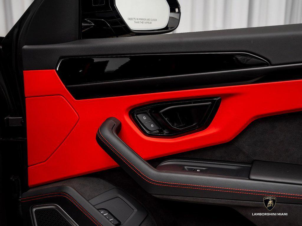 2025 Lamborghini Urus SE North Miami Beach FL