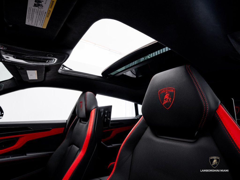 2025 Lamborghini Urus SE North Miami Beach FL