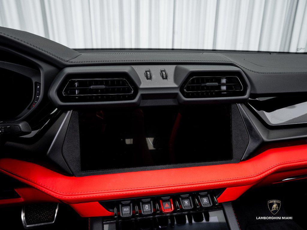 2025 Lamborghini Urus SE North Miami Beach FL