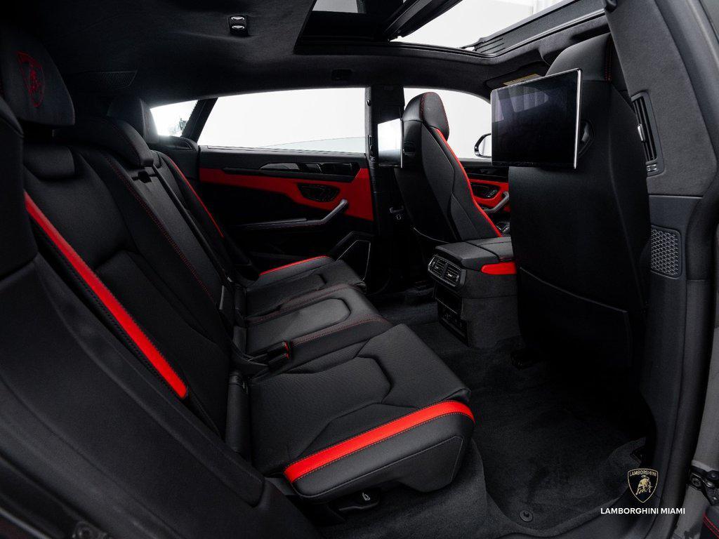 2025 Lamborghini Urus SE North Miami Beach FL