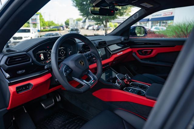 2025 Lamborghini Urus SE Paramus NJ