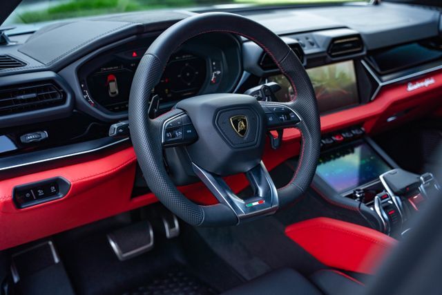 2025 Lamborghini Urus SE Paramus NJ