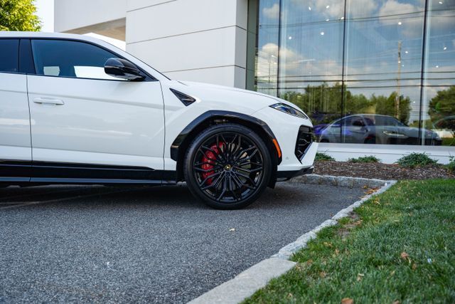 2025 Lamborghini Urus SE Paramus NJ