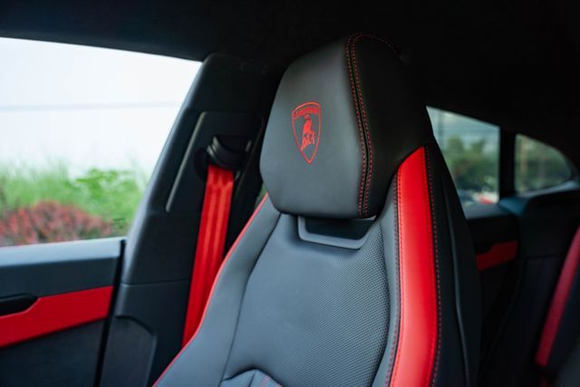 2025 Lamborghini Urus SE Paramus NJ