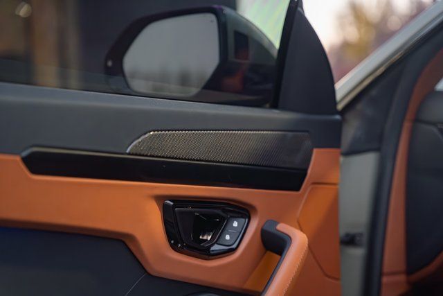 2025 Lamborghini Urus SE Paramus NJ