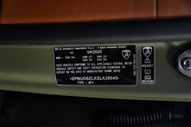 2025 Lamborghini Urus SE Paramus NJ