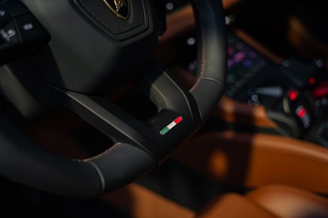 2025 Lamborghini Urus SE Paramus NJ