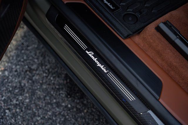 2025 Lamborghini Urus SE Paramus NJ