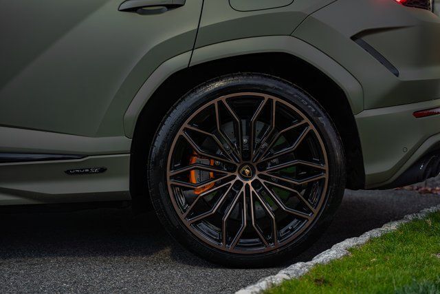 2025 Lamborghini Urus SE Paramus NJ