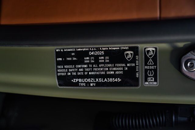 2025 Lamborghini Urus SE Paramus NJ