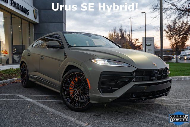 2025 Lamborghini Urus SE