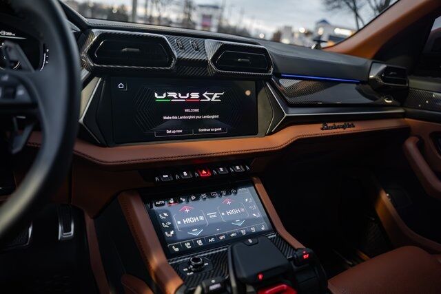 2025 Lamborghini Urus SE Paramus NJ