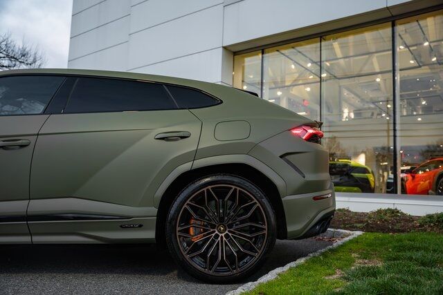 2025 Lamborghini Urus SE Paramus NJ