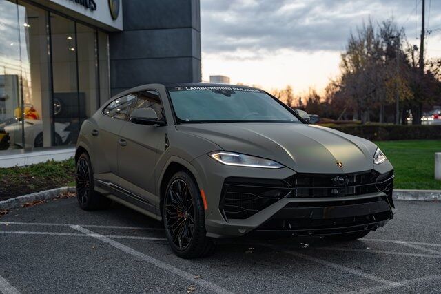 2025 Lamborghini Urus SE Paramus NJ
