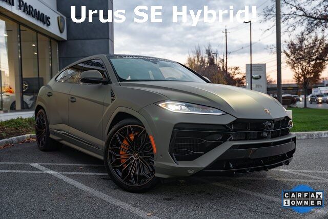 2025 Lamborghini Urus SE