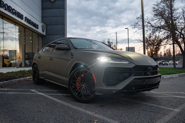 2025 Lamborghini Urus SE Paramus NJ